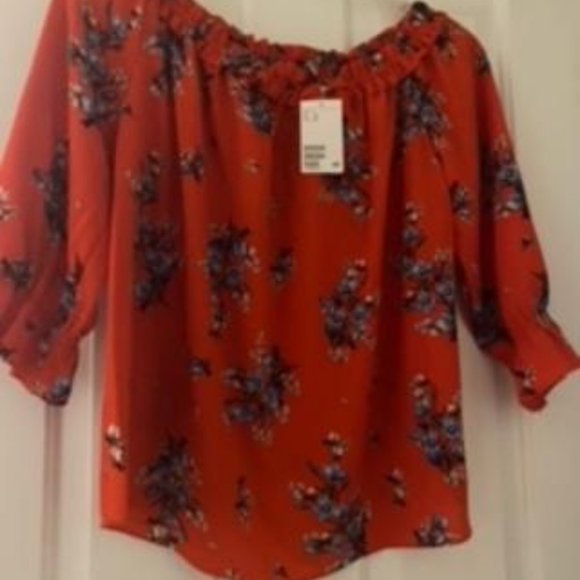 Tops - Off the shoulder top NWT - H&M Size 18